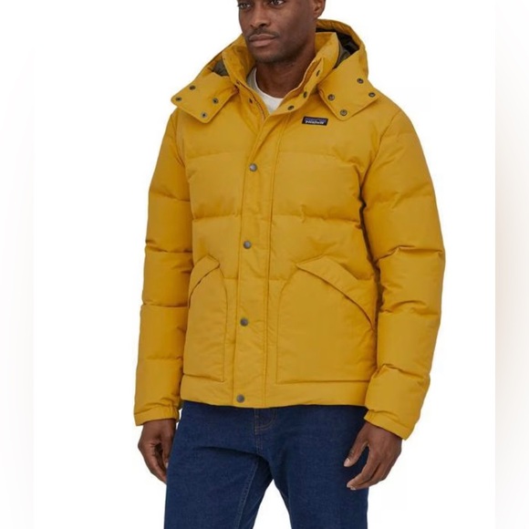 🌸NEW PATAGONIA MEN’S JACKET Size Large Cabin Gold Color Without Tags.